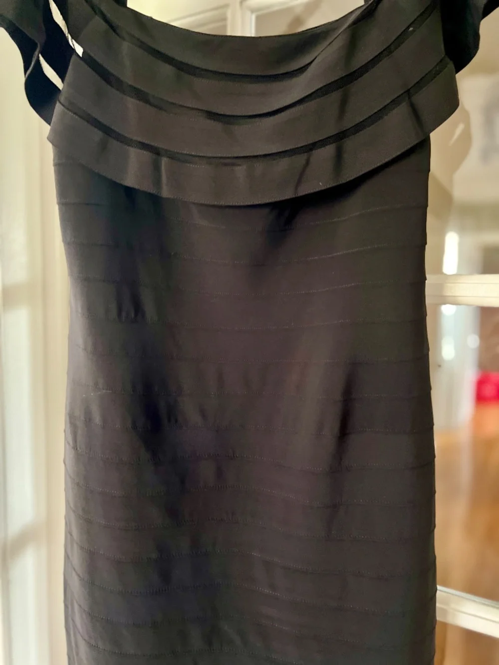 Dress - Picture 3 of 4